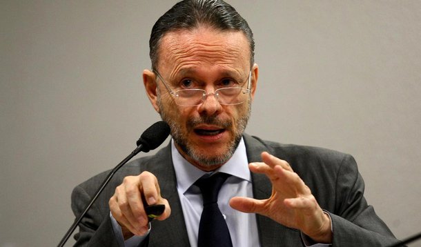 Coutinho enxerga "crescimento consistente"