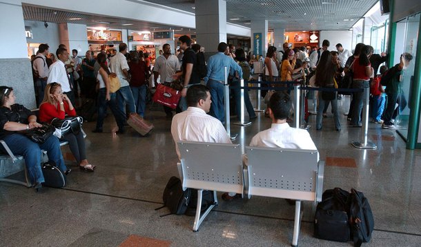 Trabalhadores do setor aéreo podem entrar em greve