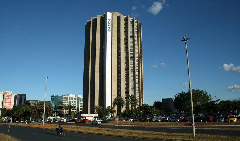 Caixa corta taxa de administração de fundos em até 60%