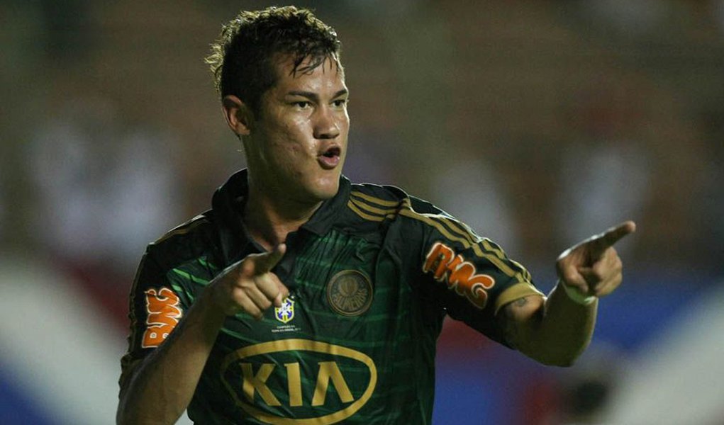 Bahia perde terceira consecutiva e se reaproxima do Z-4