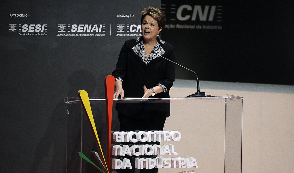 Dilma diz esperar efeito pleno das medidas econômicas