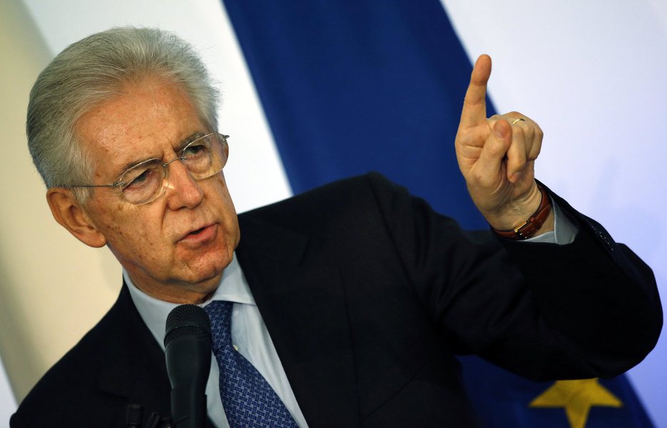 Mario Monti cogita concorrer a eleições com Berlusconi