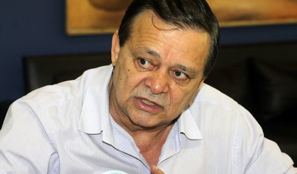 "Natural pelo voto definido para outros candidatos"