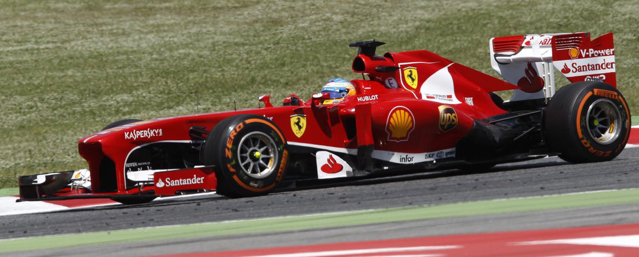 Alonso dá show e vence GP da Espanha de F1