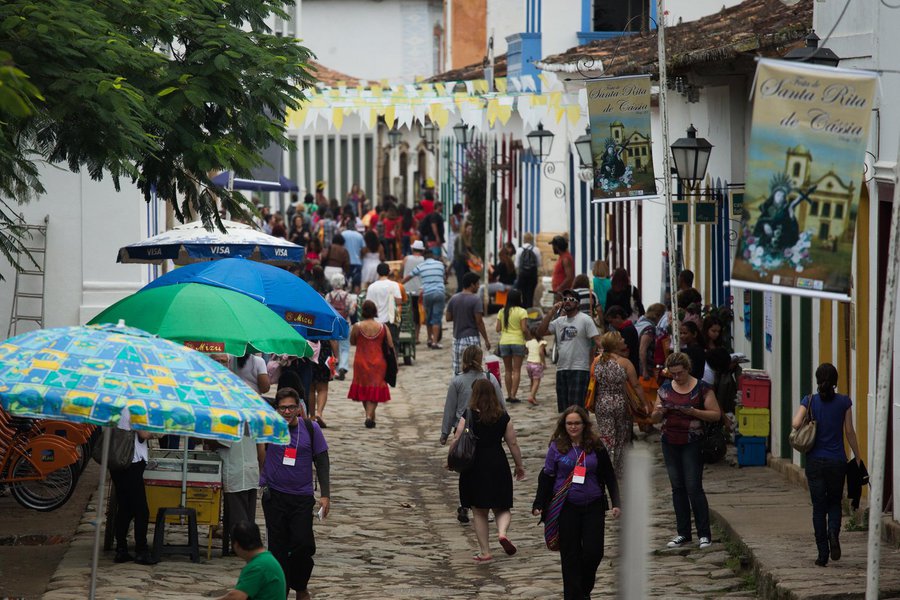 Flip começa com show de Gilberto Gil