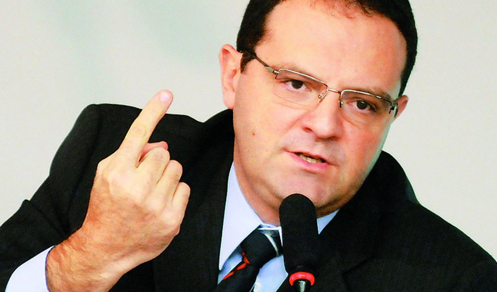 Governo ameaça parar projeto do ICMS