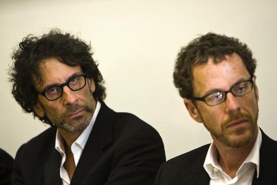 Cineastas norte-americanos Joel e Ethan Coen em foto de arquivo em Tel Aviv. 15/05/2011 REUTERS/Amir Cohen