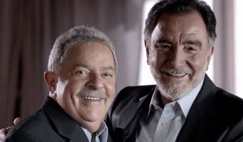 Patrus tenta se mostrar independente de Lula e Dilma