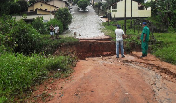 Chuva já matou nove em Minas