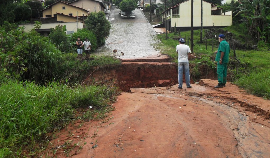 Chuva já matou nove em Minas