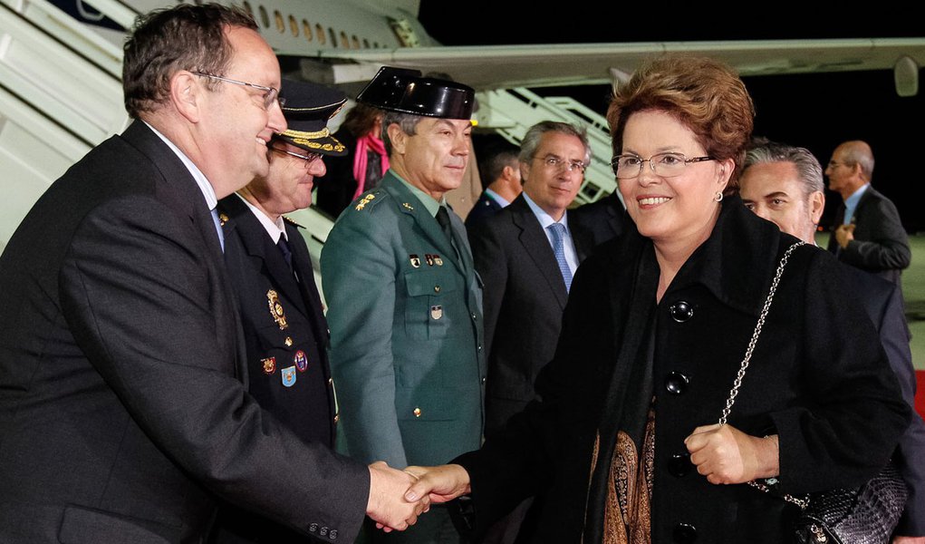 Dilma já está na Espanha para uma cúpula esvaziada
