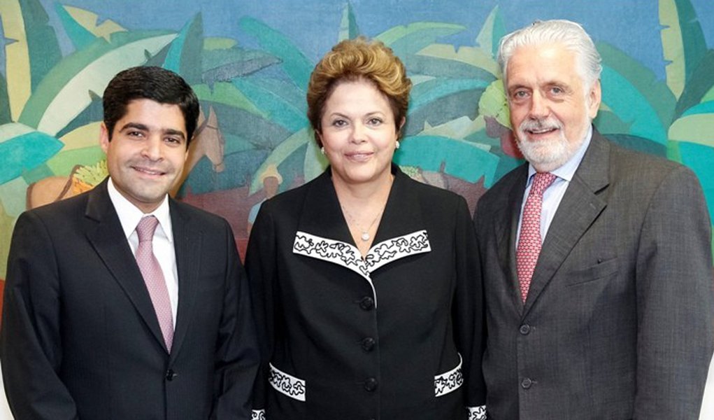 ACM e Dilma terão reunião reservada em evento