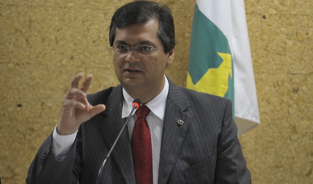 Brasília - O ministro do Turismo, Gastão Vieira, e o presidente da Embratur, Flávio Dino, apresentam os resultados da pesquisa Caracterização e Dimensionamento do Turismo Internacional no Brasil