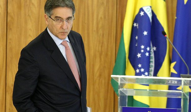 Pimentel: Desoneração da folha virá em “médio prazo”