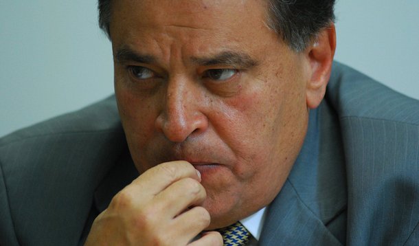 PDT quer segurar vice de Campos na legenda