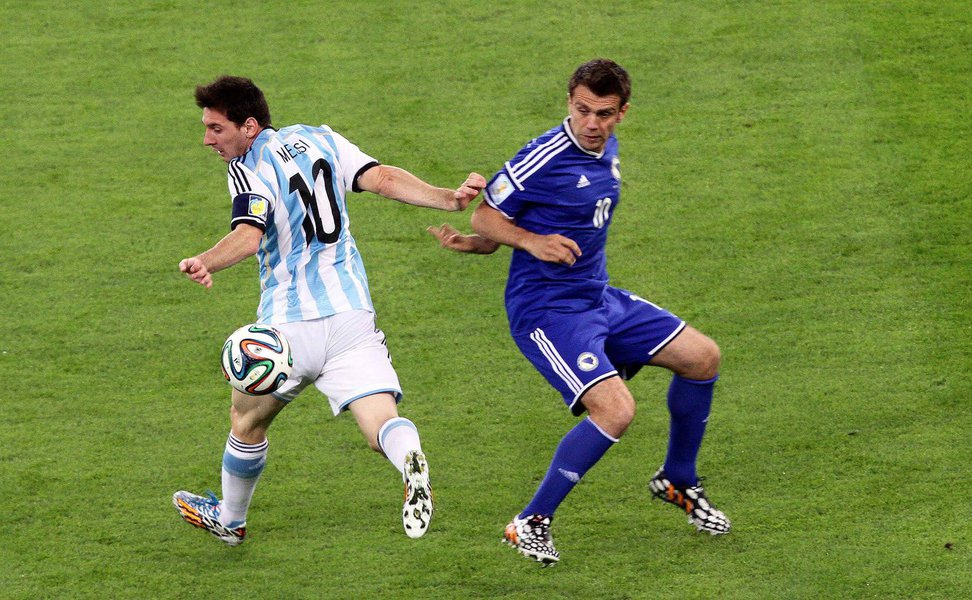 Maracanã estreia na copa. Jogo de estreia do Maracanã Argentina e Bósnia.
