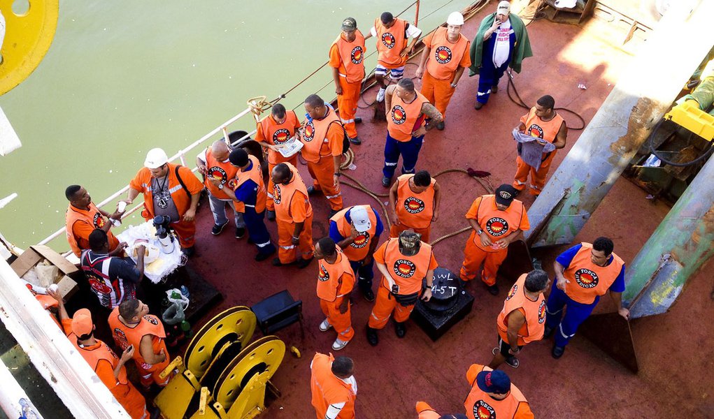 Portuários cumprem palavra e organizam greve