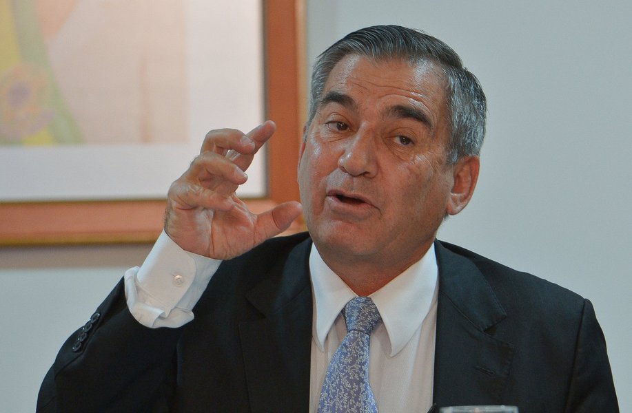 Brasília - Assinatura de termo de cooperação internacional entre a Petrobrás e o Programa das Nações Unidas paqra o Desenvolvimento (PNUD). Ministro da Secretaria-Geral da Presidência da República, Gilberto Carvalho.