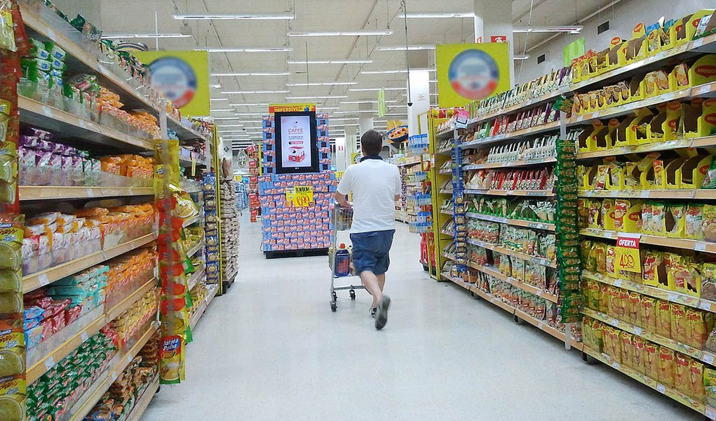 Preço da cesta básica cai em 13 de 17 capitais