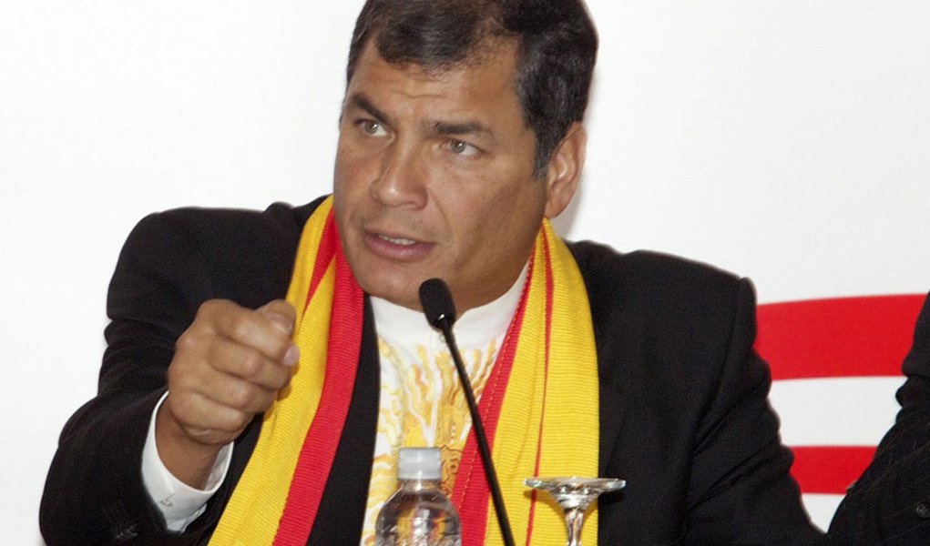 Correa acredita em tentativa de golpe de Estado no Equador