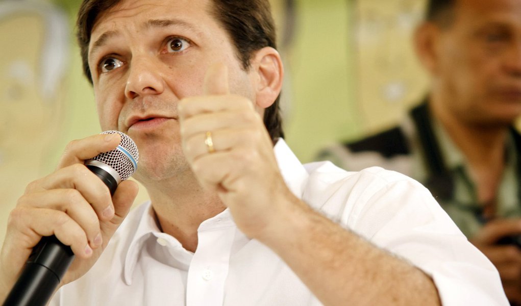 Socialista abre série de debates com publicitários
