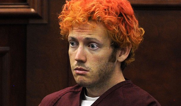 Atirador de Denver faz primeira aparição após crime