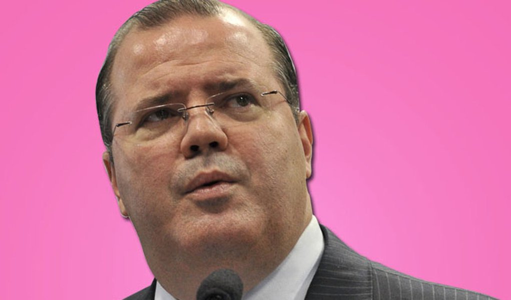 Estadão acusa Tombini de viver num mundo cor-de-rosa