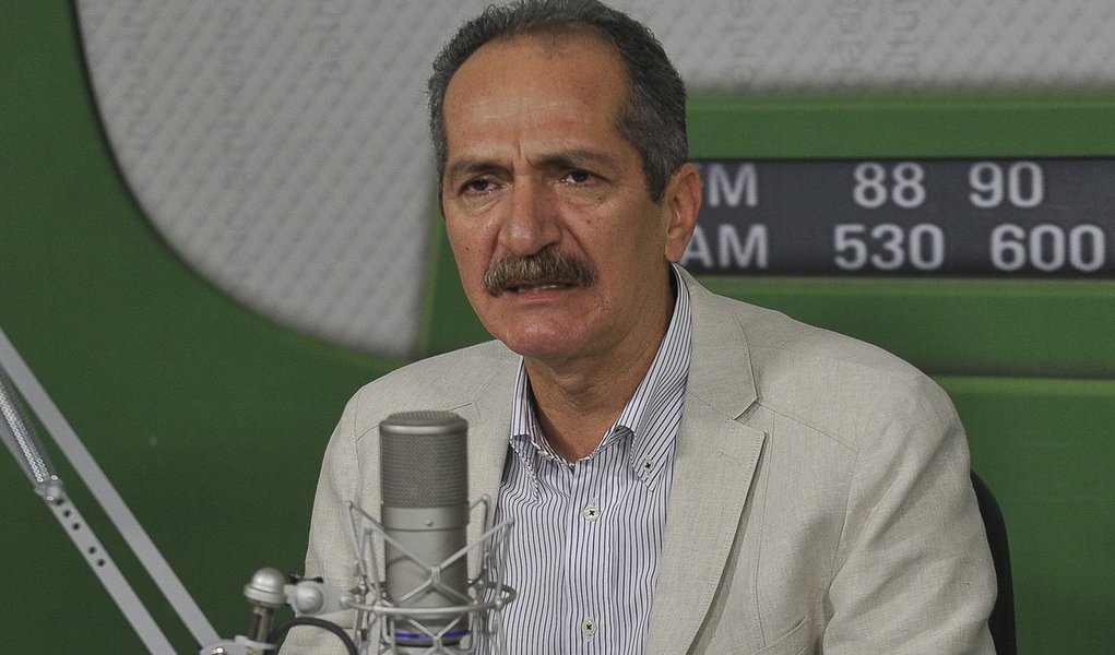 Copa já fez Brasil gerar mais de 300 mil empregos, diz ministro
