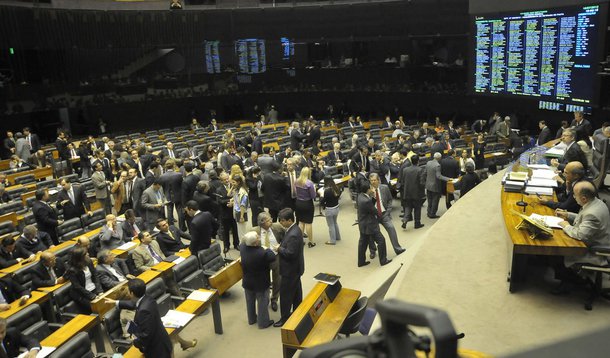 Câmara aprova MP que injeta R$ 45 bilhões no BNDES