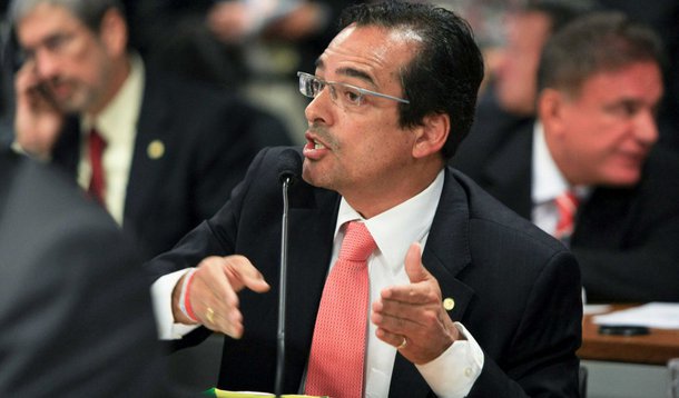 Conselho rejeita abertura de processo contra Protógenes