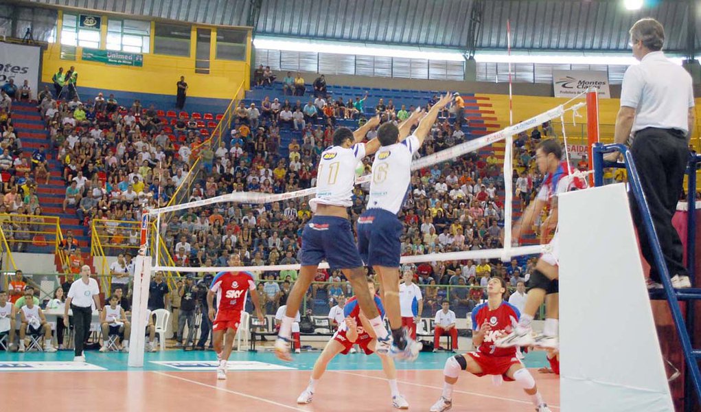 Time de vôlei de Montes Claros fecha as portas