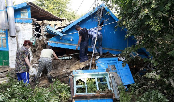 Enchentes na Rússia matam mais de 170