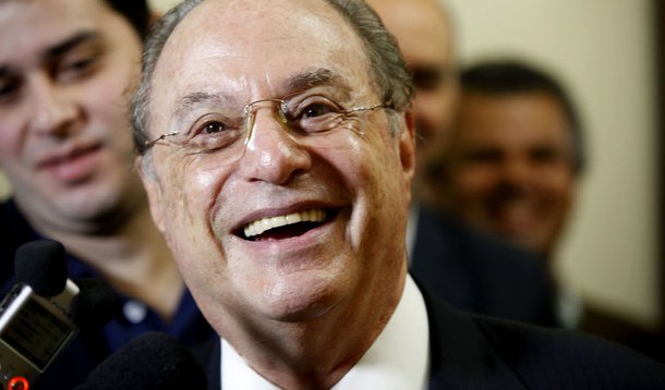 'Perto do Lula, sou comunista', diz Maluf