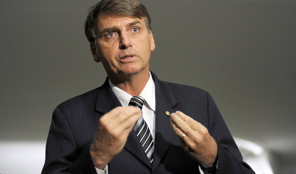 Bolsonaro é acusado mais uma vez de quebrar decoro