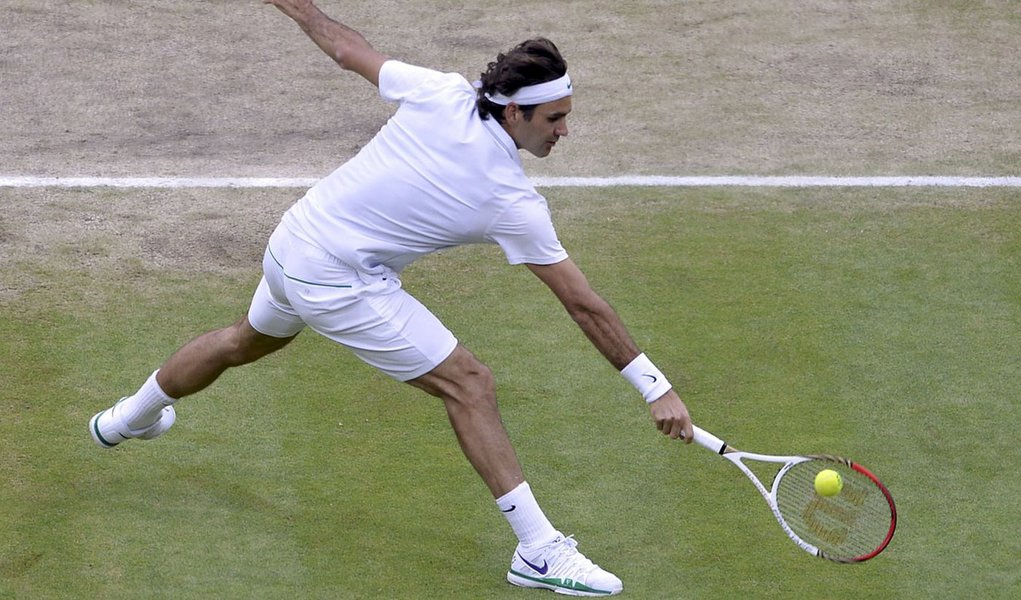 Federer vai à final de Wimbledon e pode voltar a ser o número 1
