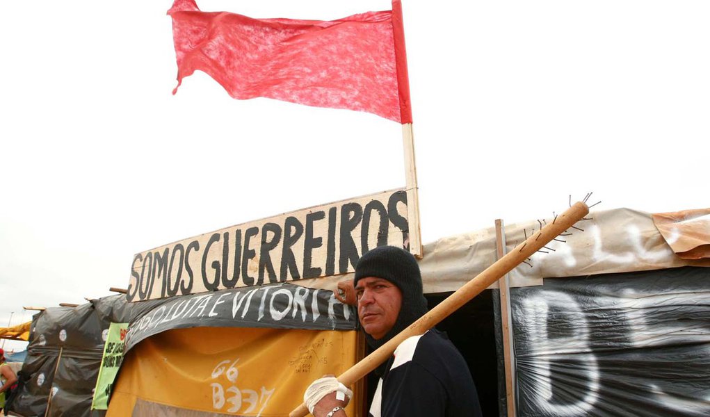 Acordo tira invasores do Novo Pinheirinho, em Brasília