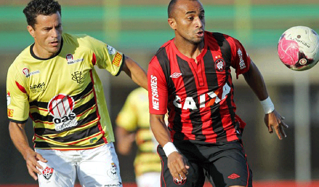 Vitoria derrota Atlético-PR e se firma na vice-liderança da Série B