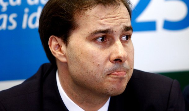 PMDB acusa Rodrigo Maia de falsa propaganda no Facebook