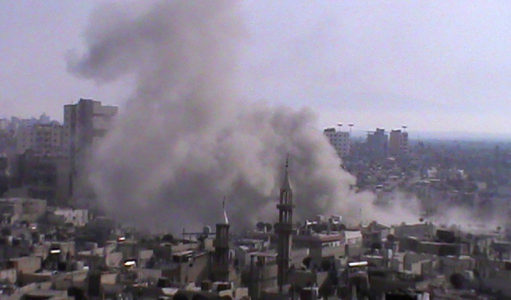 ONU decide suspender missão de observadores na Síria