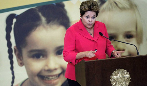 Dilma: Brasil Carinhoso aprimora transferência de renda