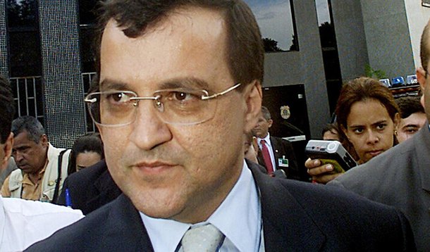 MPF recorre contra transferência de Cachoeira para Brasília