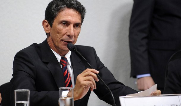 Prefeito de Palmas (TO) oferece quebra de sigilos à CPI