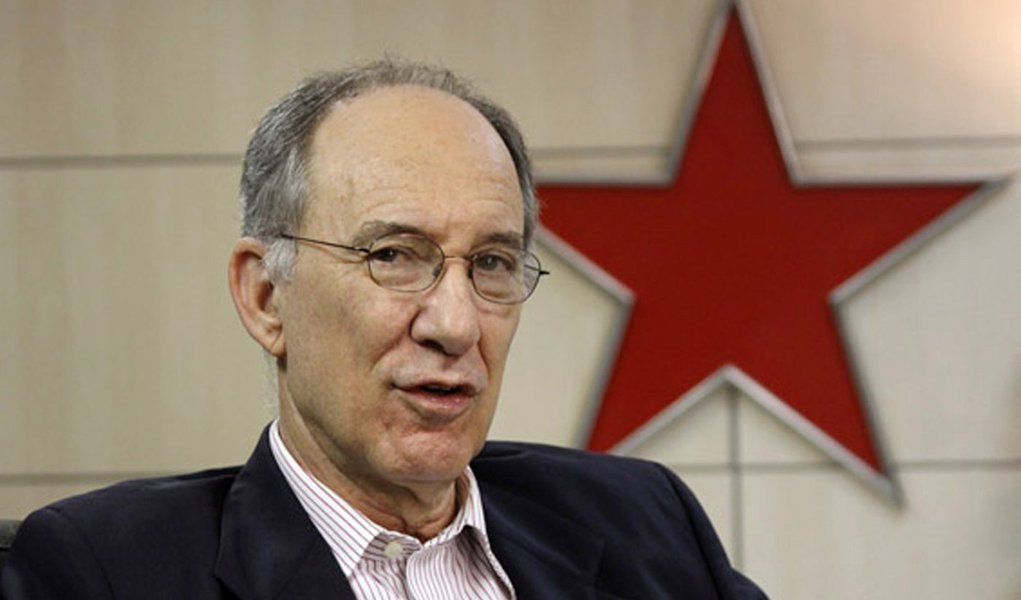 Falcão diz que PSB quer crescer em cima do PT