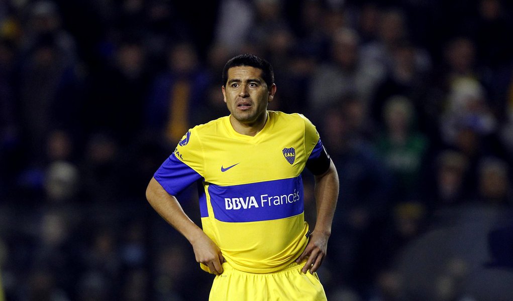 Cruzeiro admite negociação com Riquelme, do Boca