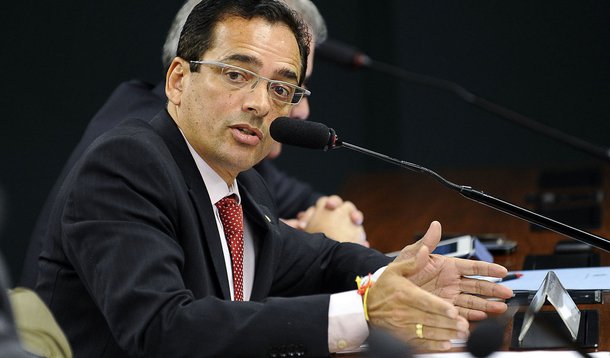 Futuro de Protógenes começa a ser decidido nesta quarta