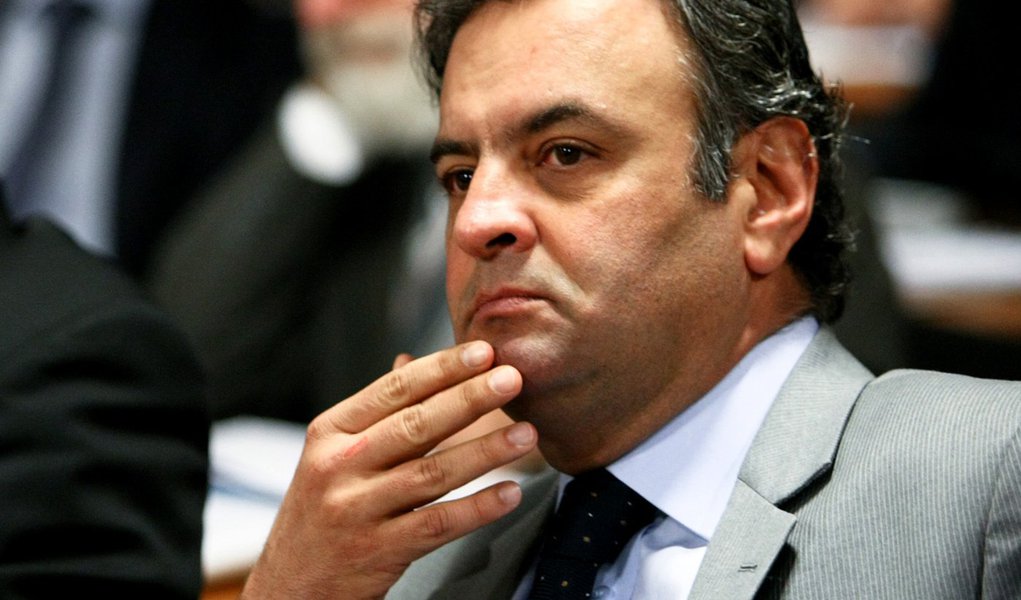 Aécio critica Dilma, PT e Kassab por ação em BH