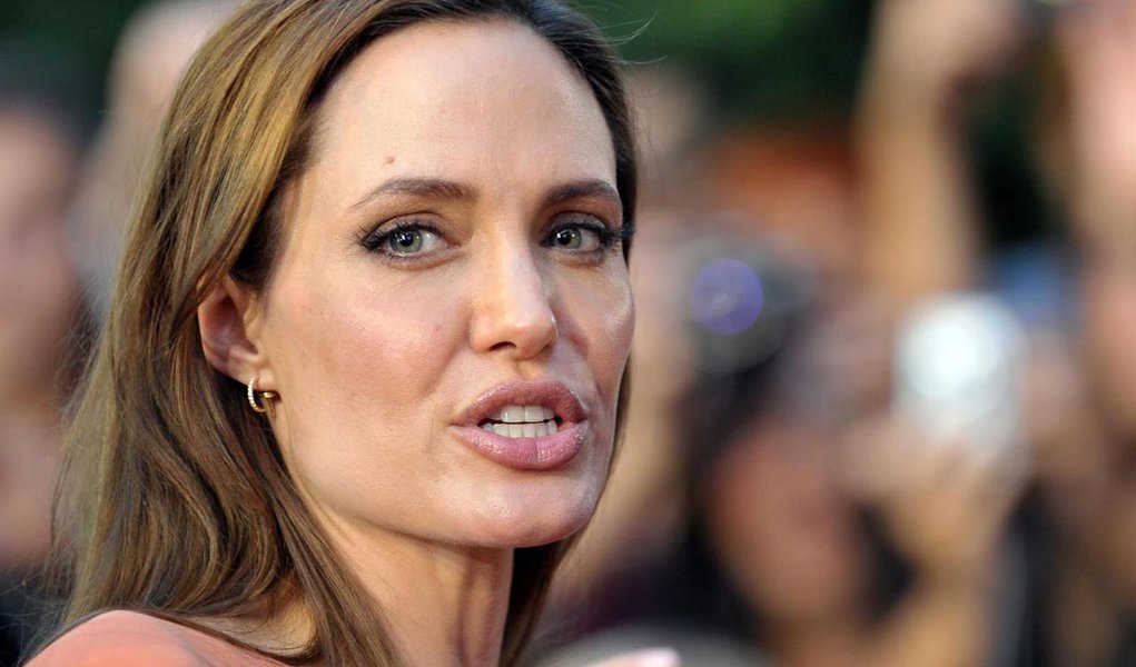 Angelina Jolie vira cidadã honorária de Sarajevo