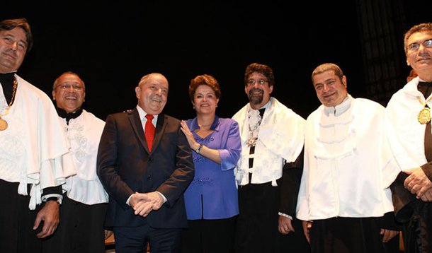 Lula, cinco vezes Doutor Honoris Causa no Rio