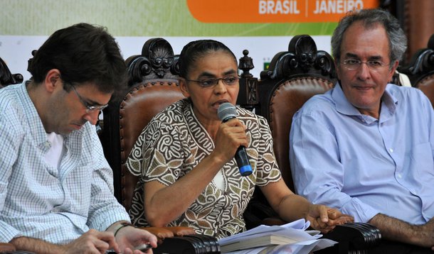 Marina Silva destaca mobilização via internet
