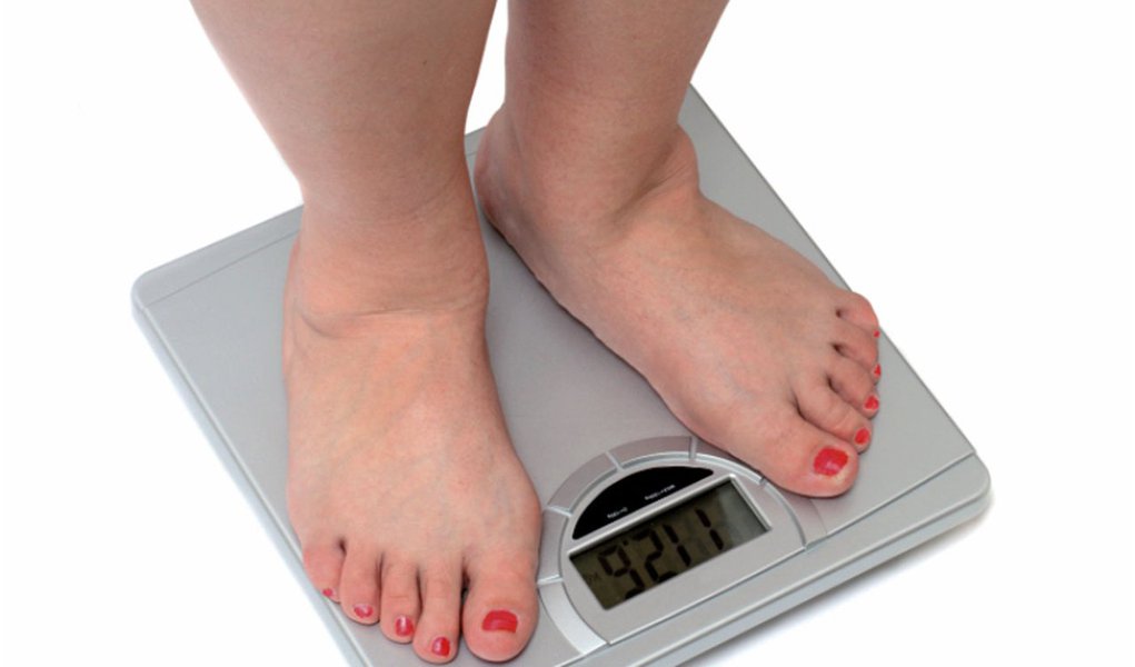 Quase metade dos brasileiros está acima do peso, indica pesquisa